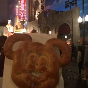 Meet your Posher, Eduardo